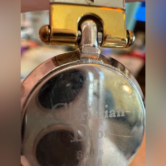 Christian Dior vintage watch! Lovely markings on clasp! Swiss 8025! - Picture 3 of 14